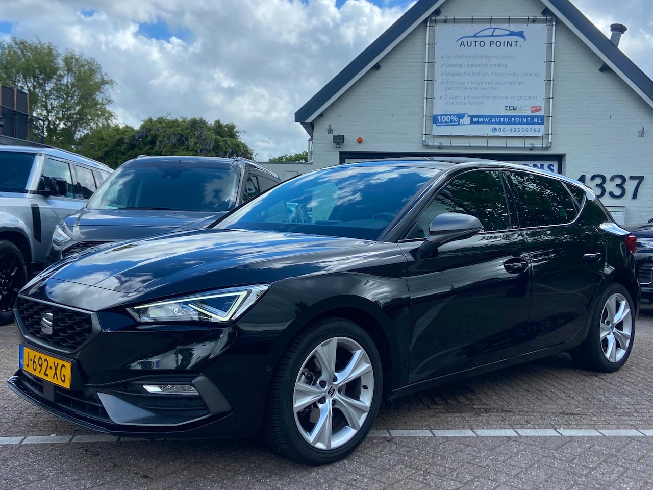 SEAT Leon - 1.5 TSI FR 95500KM/NEW MODEL/MATRIX/SFEER/LANE - AutoWereld.nl