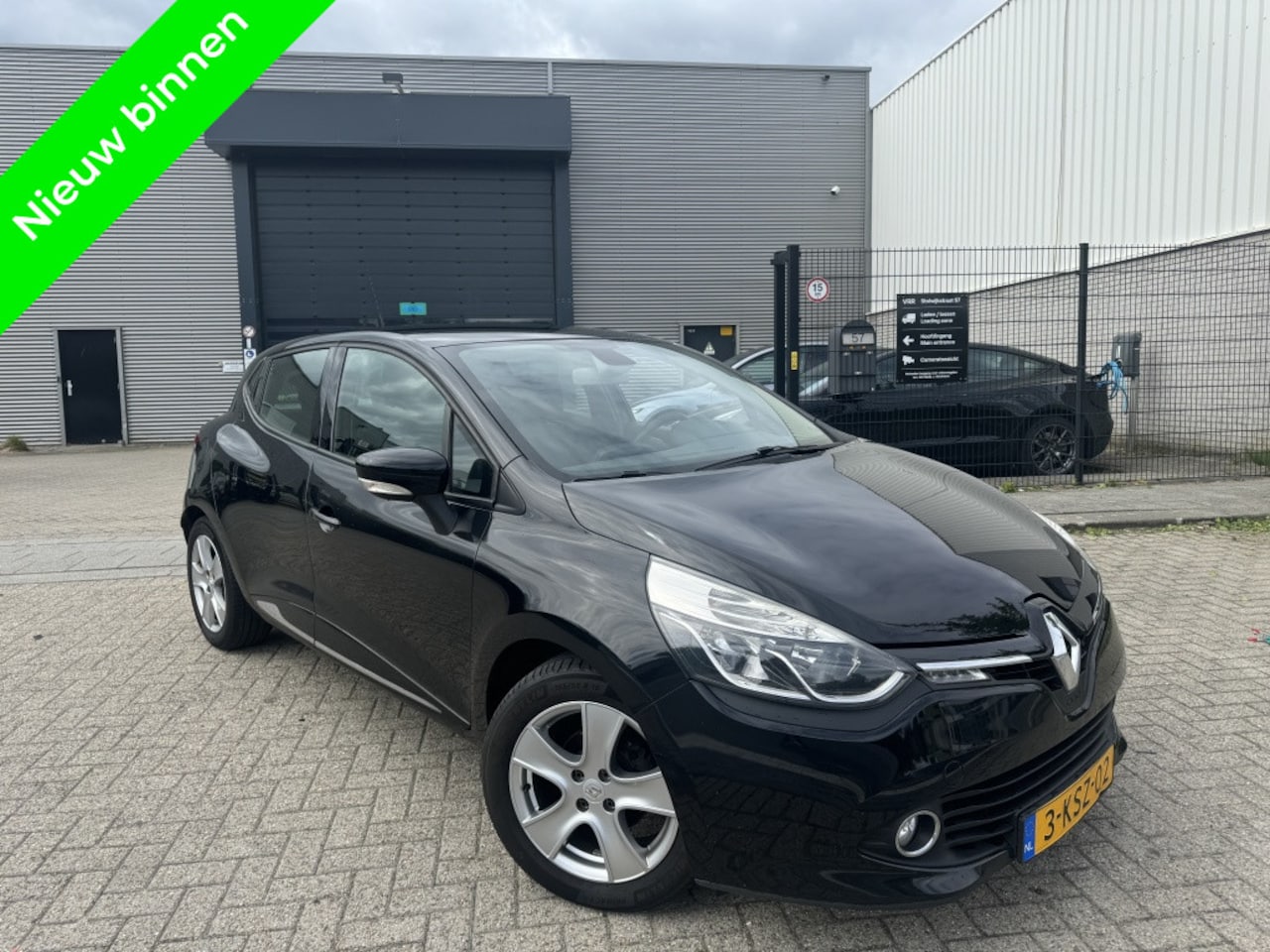 Renault Clio - 0.9 TCE R link Keyl.|Camera|Clima|Cruise - AutoWereld.nl