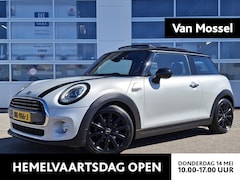 MINI Cooper - 1.5 Chili Business | Panoramadak | LED | Parkeersensoren Achter | 17'' LMV | Navigatie | D