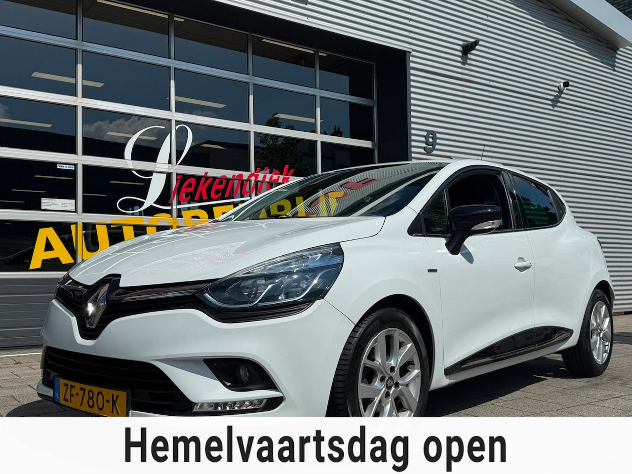 Renault Clio - 0.9 TCe Limited - Navigatie I Airco I LED I PDC I Sport velgen I 68.000 KM - Dealer onderh - AutoWereld.nl