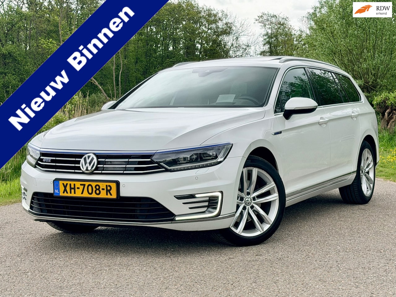 Volkswagen Passat Variant - 1.4 TSI GTE Connected Series BTW Panodak Leder Clima Head-Up Digitaal Dashboard Carplay Tr - AutoWereld.nl