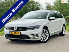 Volkswagen Passat Variant - 1.4 TSI GTE Connected Series BTW Panodak Leder Clima Head-Up Digitaal Dashboard Carplay Tr