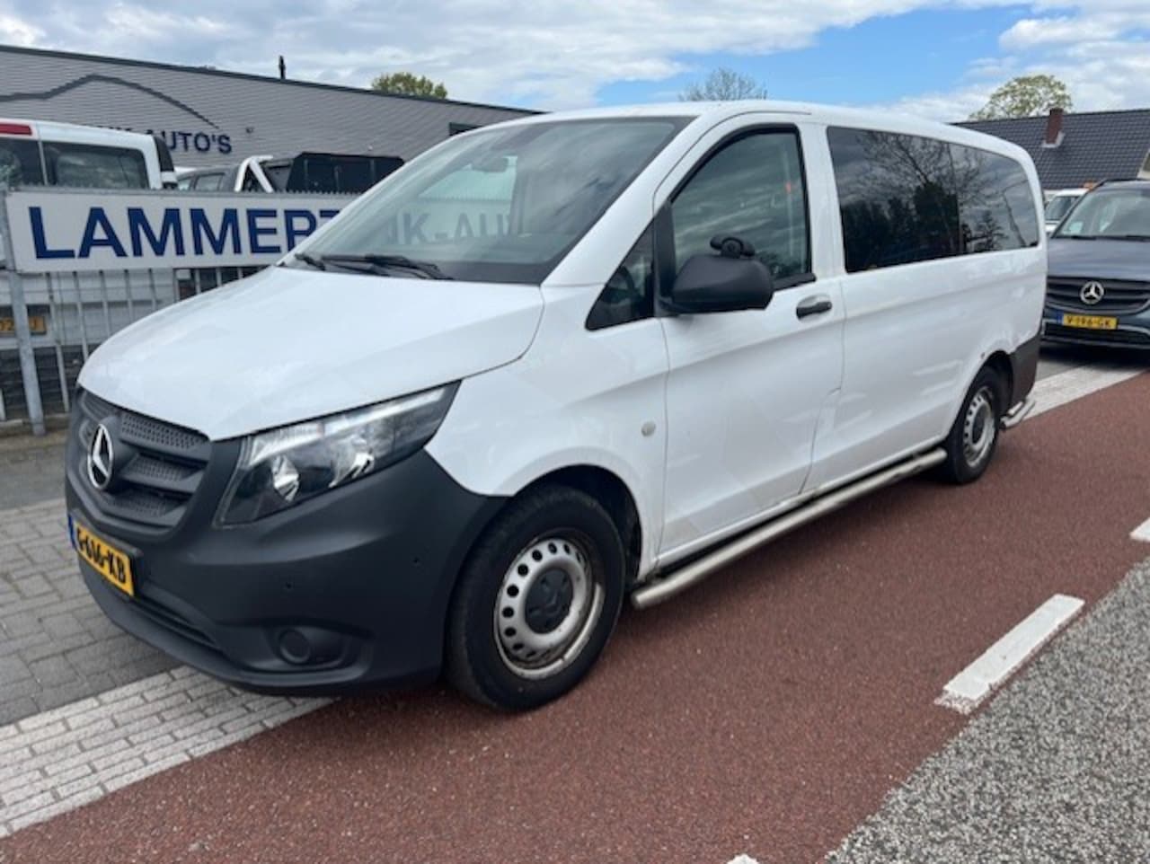 Mercedes-Benz Vito Tourer - 116 CDI 120KW Pro Lang AUT. PKW BRIEF 8P KLIMA EURO6 - AutoWereld.nl