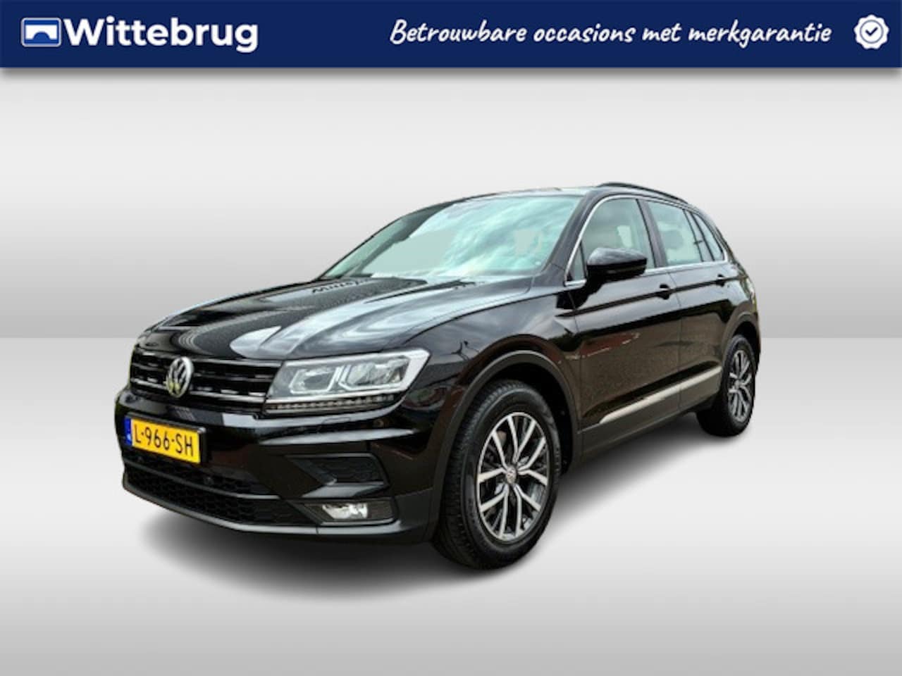 Volkswagen Tiguan - 1.5 TSI ACT Comfortline Business / Navi / LED / Metallic - AutoWereld.nl