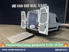 Renault Master - 2.3 dCi 150pk L2H2 Laadklep Euro6 Airco | 2x zijdeur | Camera | Navigatie | LED | Cruiseco