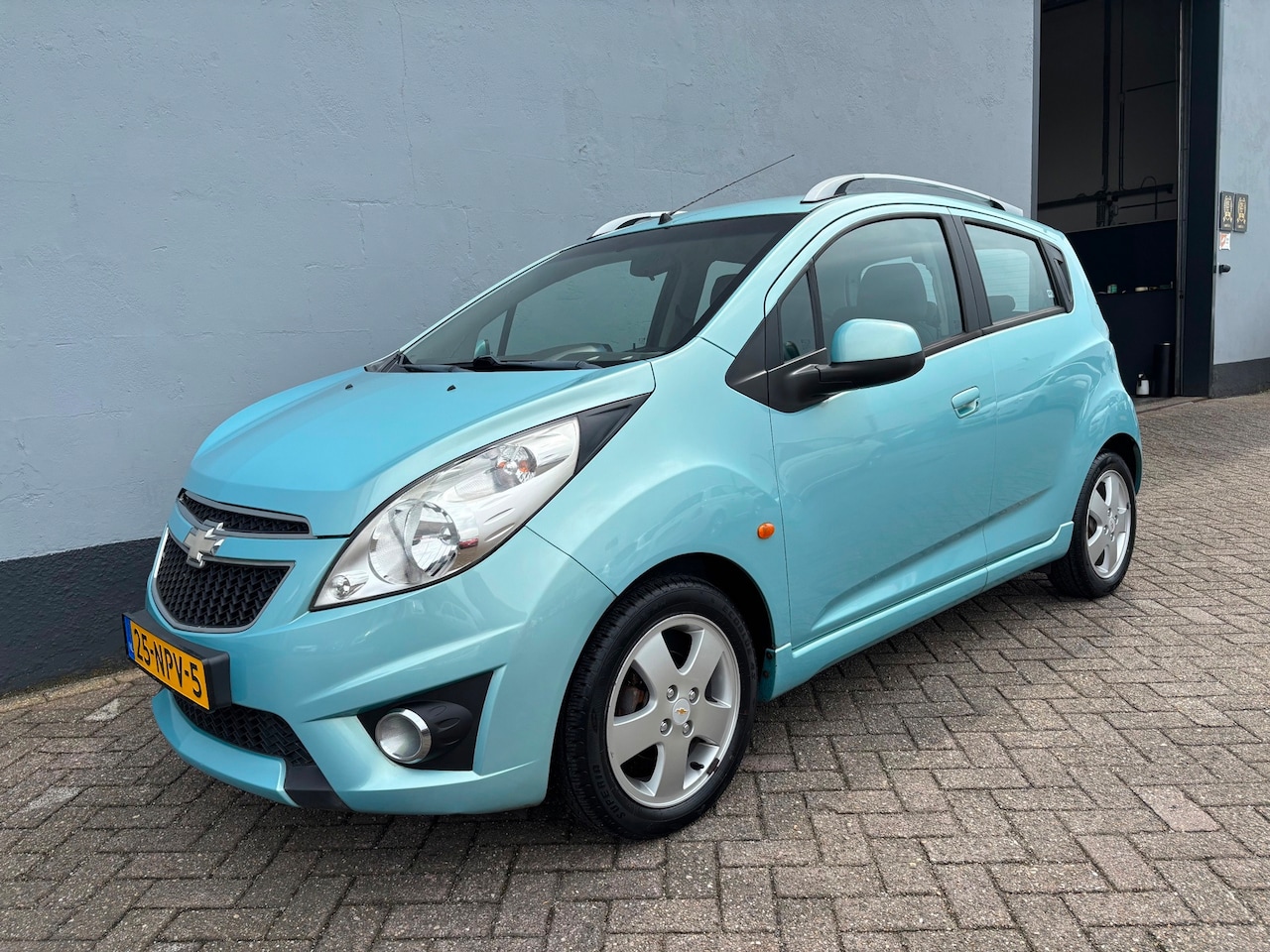 Chevrolet Spark - 1.2 16V LT 5-Deurs - Airco - LMV - AutoWereld.nl