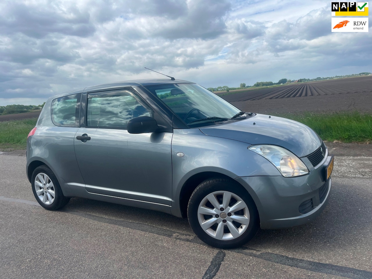 SUZUKI SWIFT