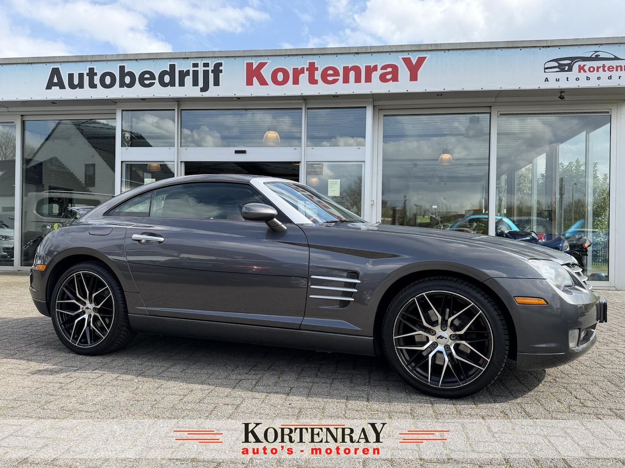 Chrysler Crossfire - 3.2 V6 bijzonder nette auto met N.A.P. nieuwe 19" sportvelgen Enz!! - AutoWereld.nl