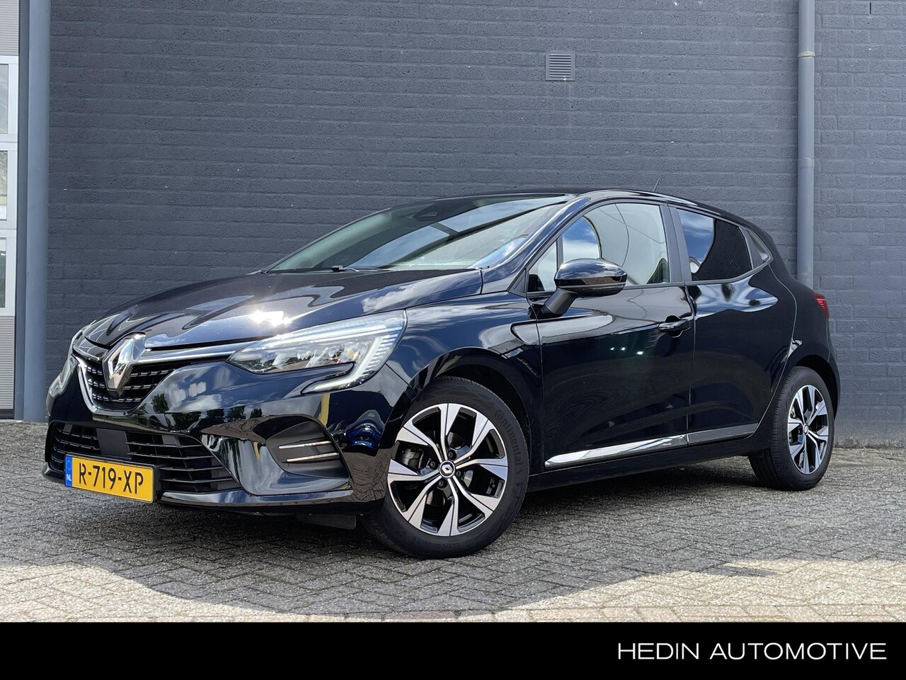 Renault Clio - 1.0 TCe 90 Evolution | Binnenkort beschikbaar in onze Showroom! | - AutoWereld.nl