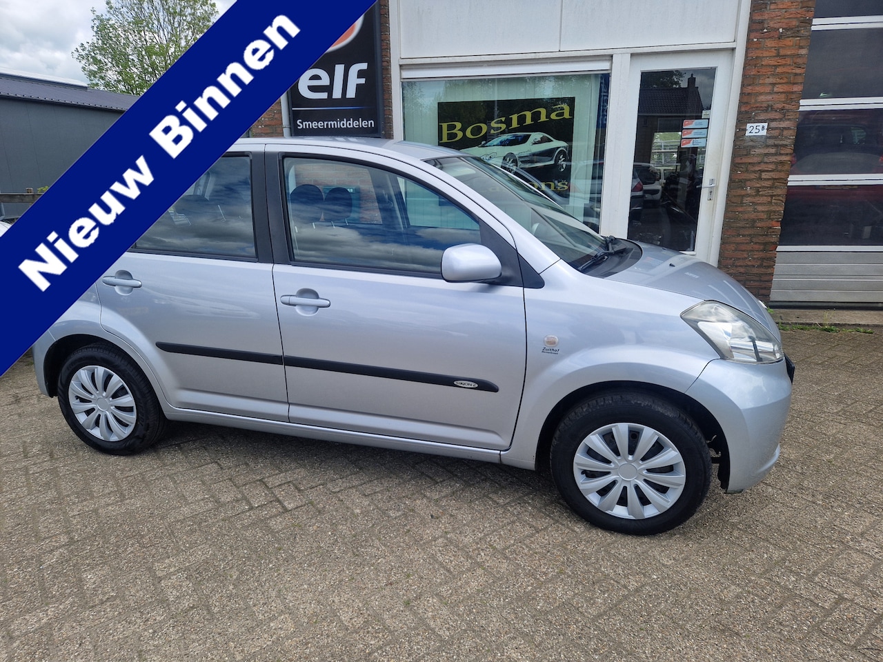 Daihatsu Sirion 2 - 1.3-16V "Comfort" Airco - isofix - Apk 02-12-2026 !! - AutoWereld.nl