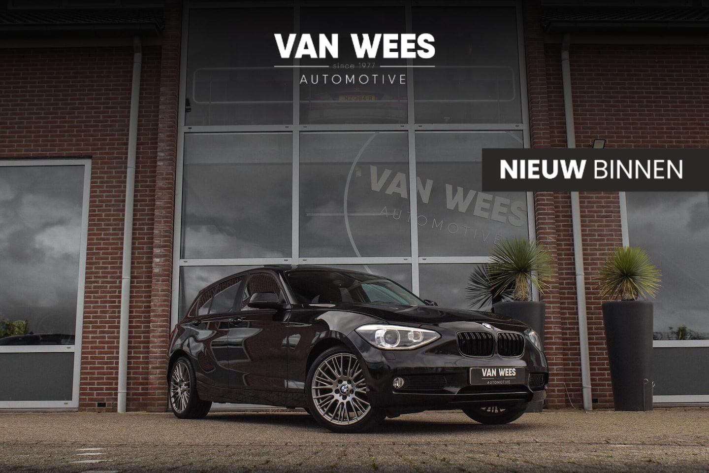 BMW 1-serie - 116i Executive | Sportstuur | Cruise control | Xenon | Stoelverwarming | Dakraam | Climate - AutoWereld.nl