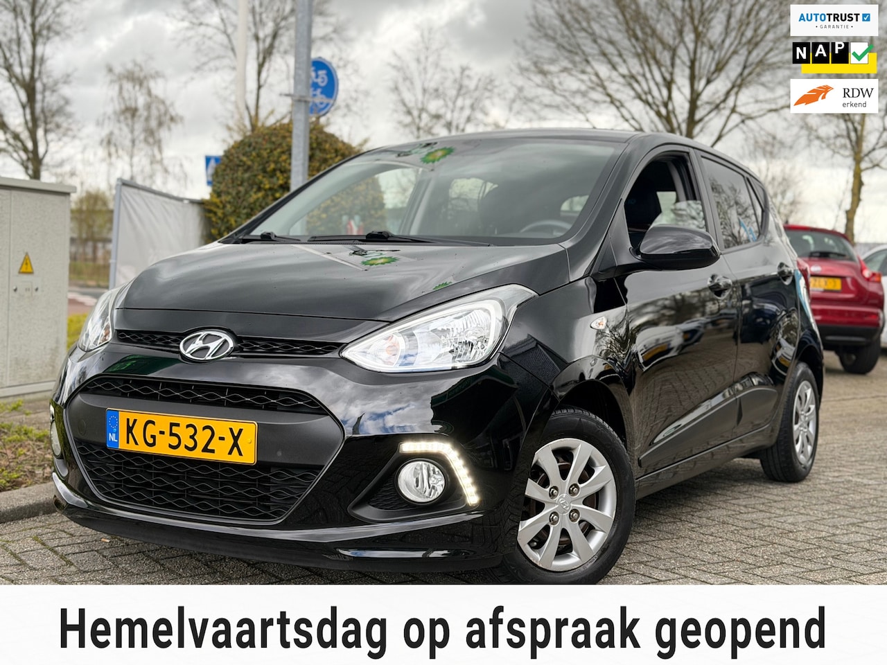 Hyundai i10 - 1.0i i-Motion Go! Navigatie,Clima,Cruise control - AutoWereld.nl