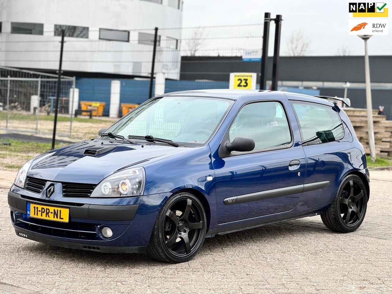 Renault Clio - 1.2-16V lage km met nap - AutoWereld.nl