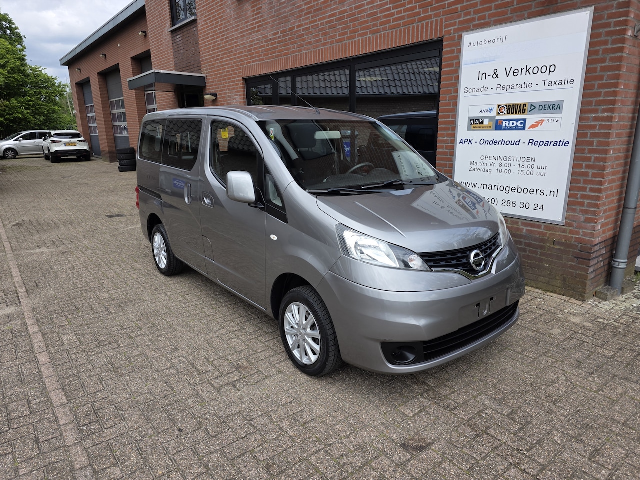 Nissan Evalia - 1.6 Visia 5p | 1e eigenaar | Airco | Trekhaak | - AutoWereld.nl