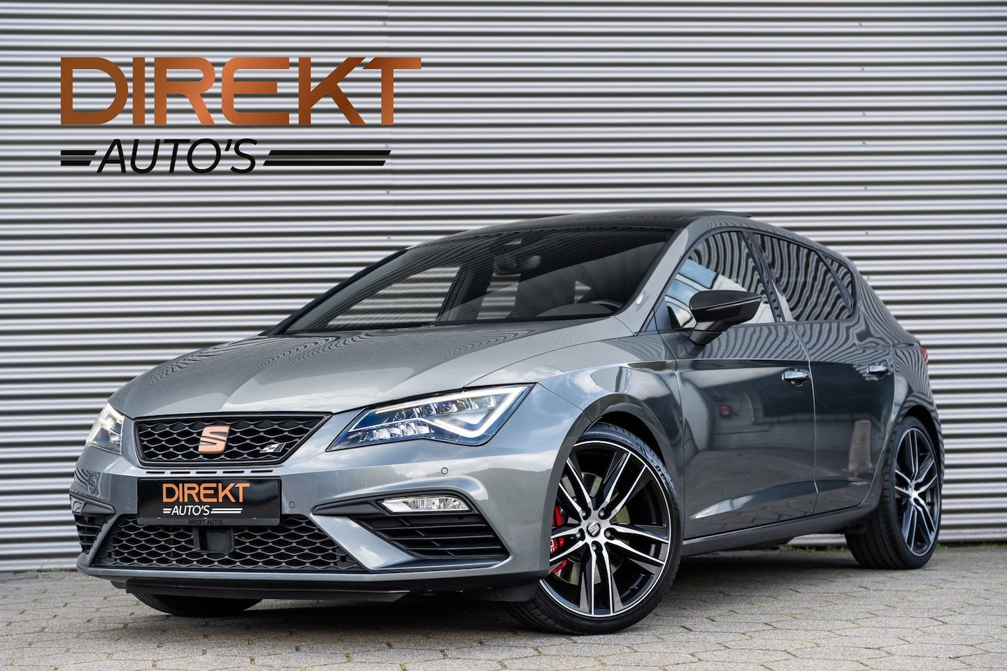SEAT Leon - 2.0 TSI CUPRA 300 PANO VIRTUAL BEATS CAMERA KEYLESS - AutoWereld.nl