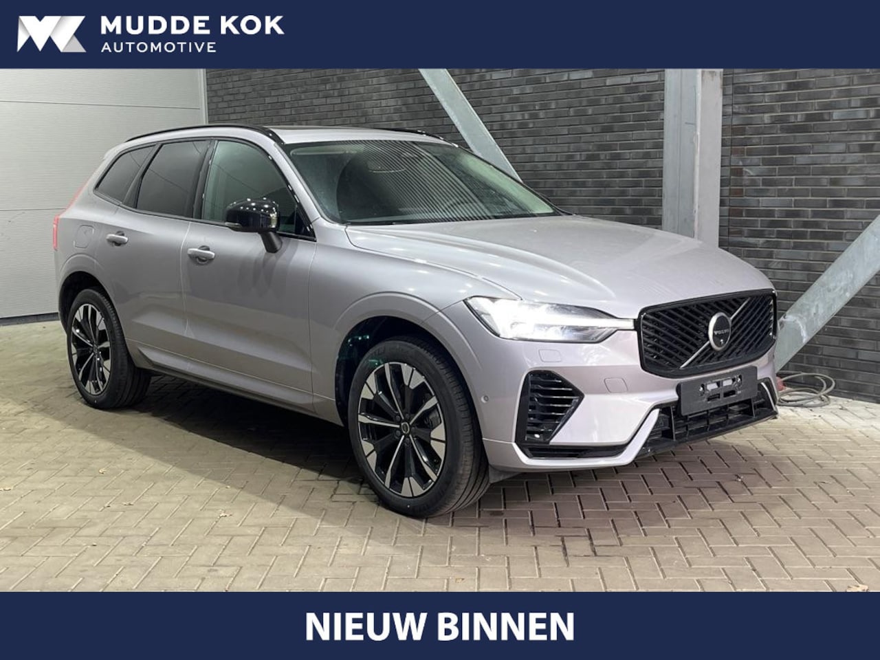 Volvo XC60 - T8 Plug-in hybrid Ultra Dark | Panoramadak | 360° Camera | Harman/Kardon | Head-Up | BLIS - AutoWereld.nl