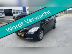 Mercedes-Benz A-klasse - 160 Automaat 1e eig. Airco Cruise PDC Trekhaak Hoge instap