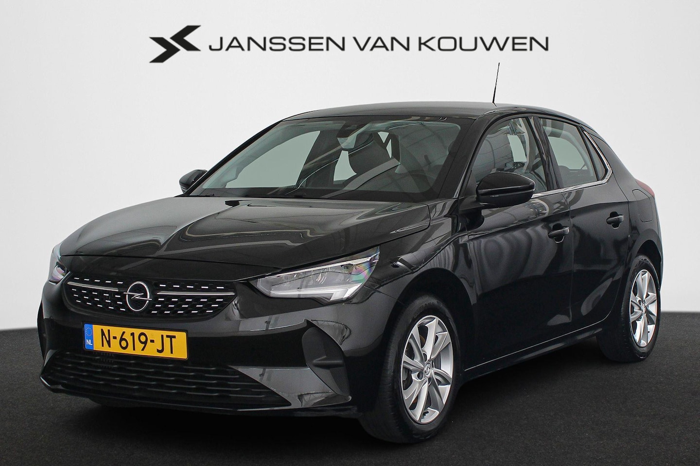 Opel Corsa - 1.2 Elegance 100PK Keyless Apple Carplay Clima 16" LMW - AutoWereld.nl