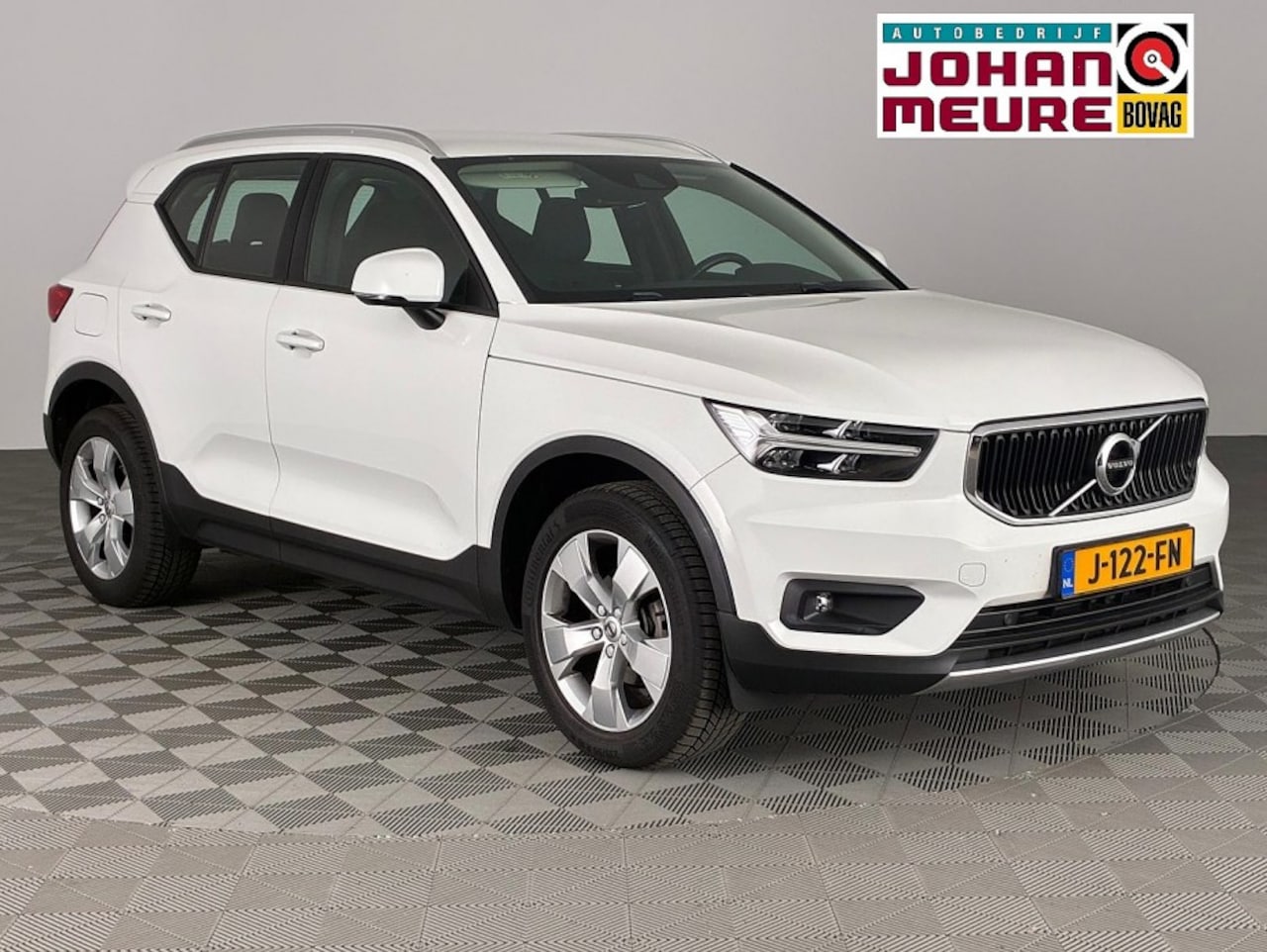Volvo XC40 - 1.5 T3 Business Pro | NAVI | ECC | VELGEN -HEMELVAART OPEN!- - AutoWereld.nl
