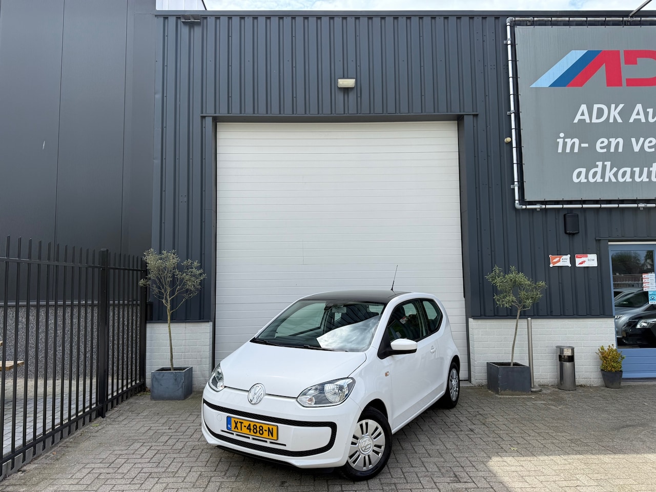 Volkswagen Up! - 1.0 move up! PANORAMA DAK/GOED ONDERHOUDEN/MOOIE AUTO - AutoWereld.nl