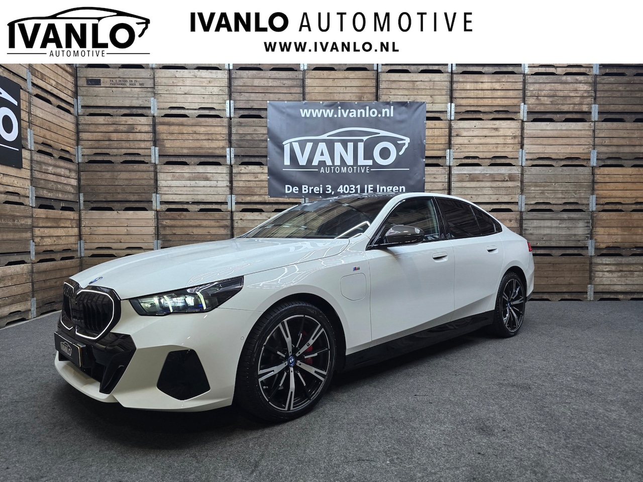 BMW 5-serie - 550e xDrive M Sport Pro Innovatie Pano HUD Carbon VCP 360 20"LM - AutoWereld.nl