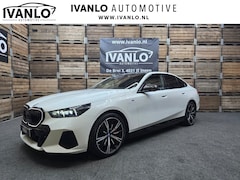 BMW 5-serie - 550e xDrive M Sport Pro Innovatie Pano HUD Carbon VCP 360 20"LM