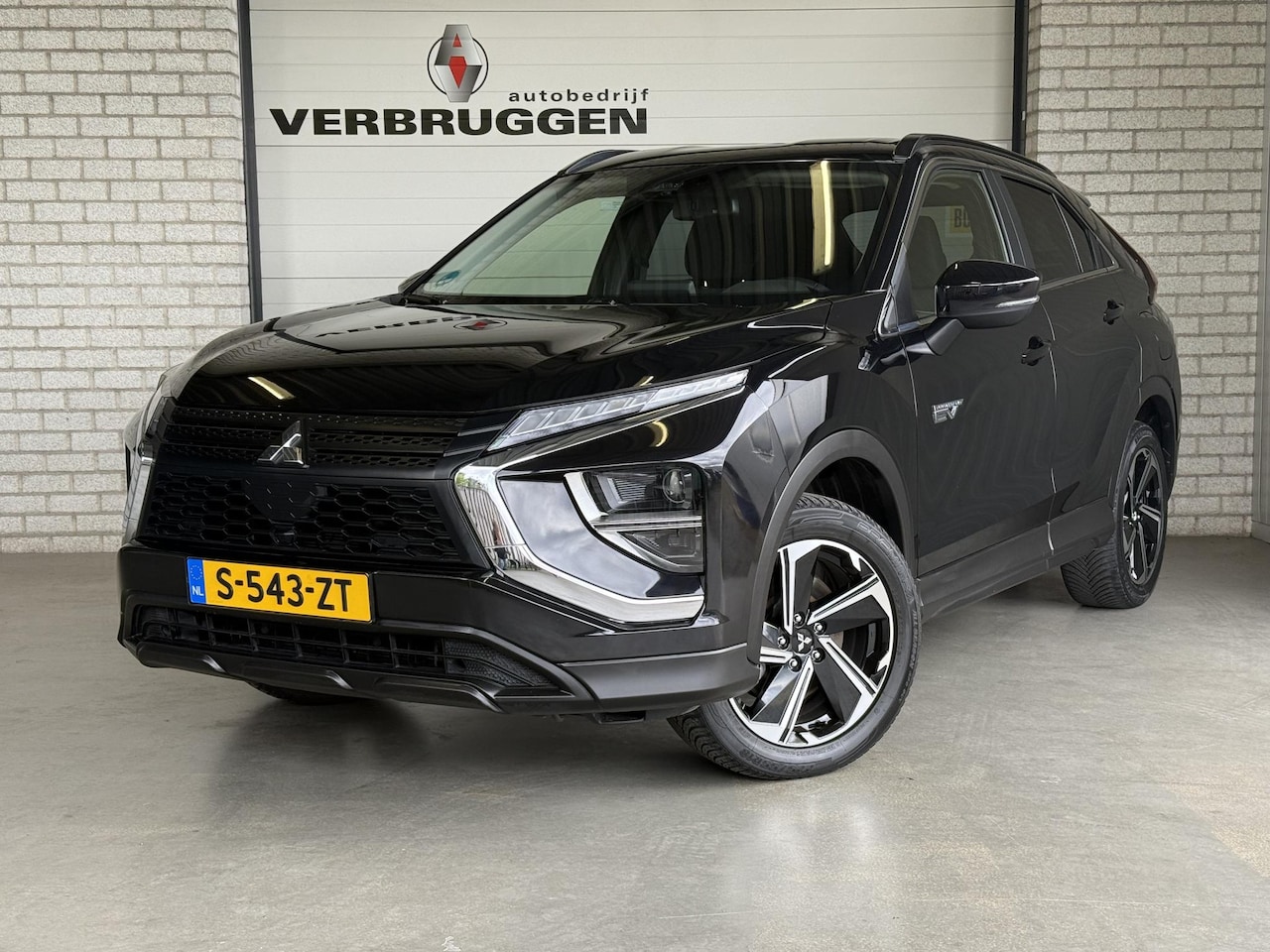 Mitsubishi Eclipse Cross - 2.4 PHEV Intense | 18" LMV | Carplay | Stoelverw. | All-in rijklaarprijs - AutoWereld.nl