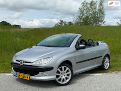 Peugeot 206 CC - 2.0 / CABRIO / LEER / GOED ONDERHOUDEN