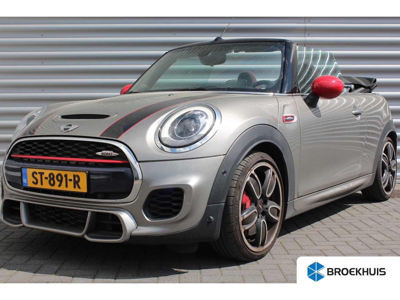 MINI Cabrio - Mini Cooper S Cabrio 2.0 231PK JOHN COOPER WORKS AUTOMAAT / NAVI / LEDER / CLIMA / LED / P - AutoWereld.nl