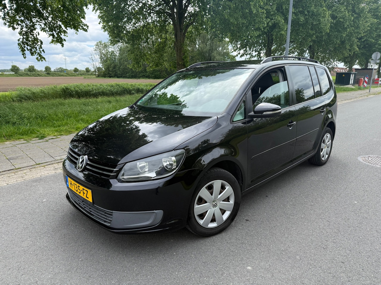 Volkswagen Touran - 1.2 TSI Trendline Bluemotion 7p. AIRCO/CRUISE/APK - AutoWereld.nl