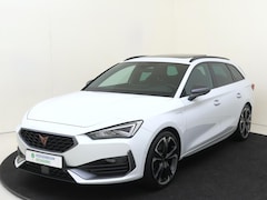 CUPRA Leon Sportstourer - 1.4 e-Hybrid VZ Performance | Soh 92% | Panoramadak | Stoel- stuurwielverwarming | Keyless