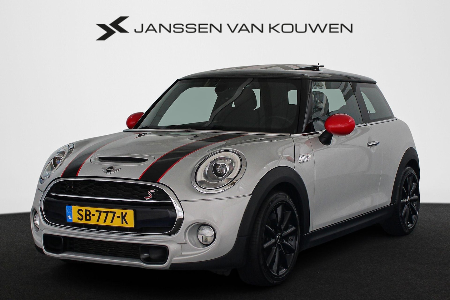MINI Cooper S - Mini 2.0 Chili Serious Business Automaat Pano Head-Up Sportstoelen Stoelverwarming - AutoWereld.nl
