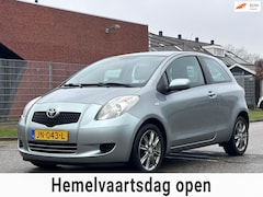 Toyota Yaris - 1.3 VVTi Terra Airco*LM velgen*Dealer onderhouden*APK*Elektrische ramen