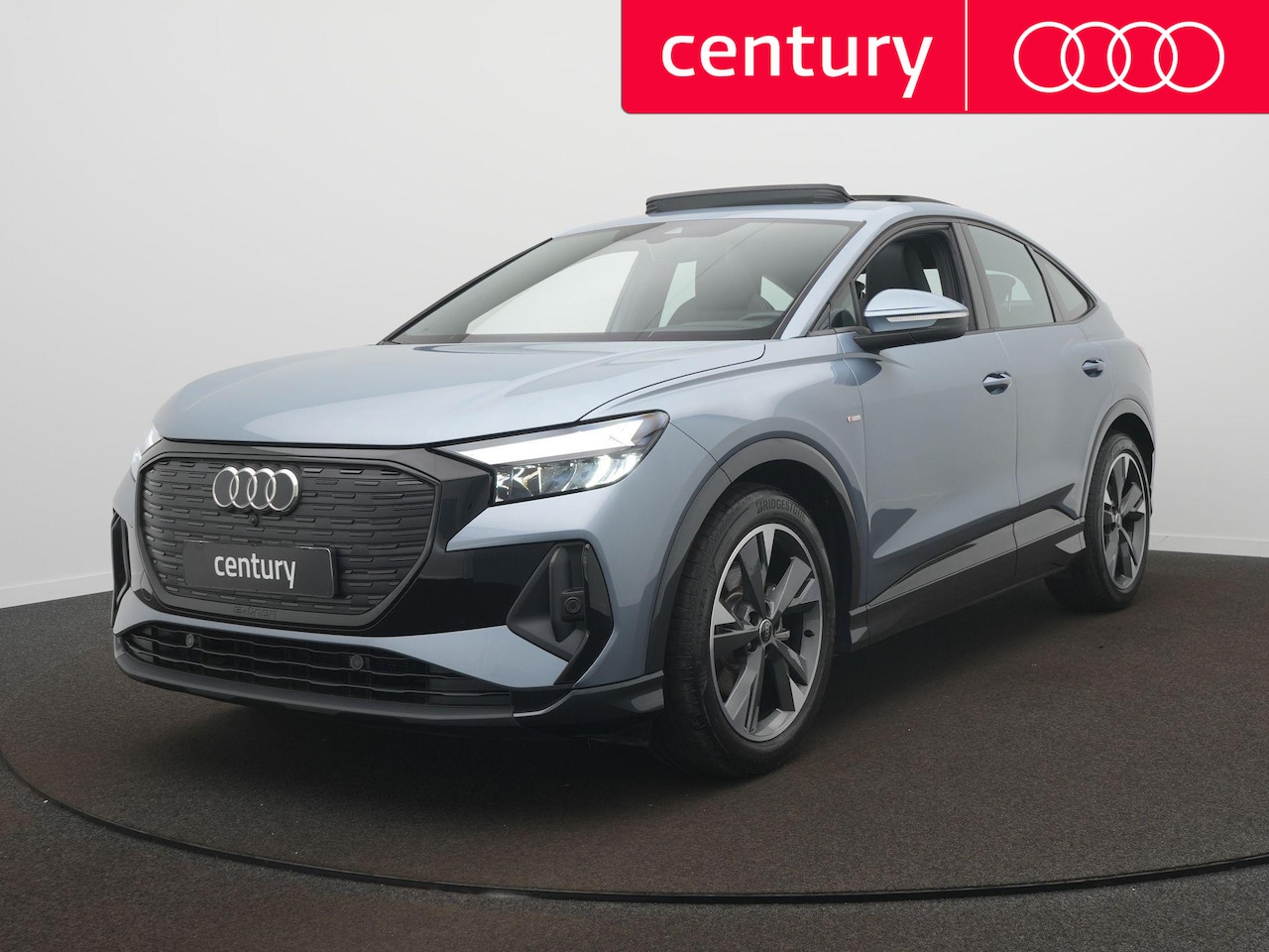 Audi Q4 Sportback e-tron - 35 S edition 55 kWh S-Line | Panodak | Elek. Stoelen | HUD | Camera - AutoWereld.nl