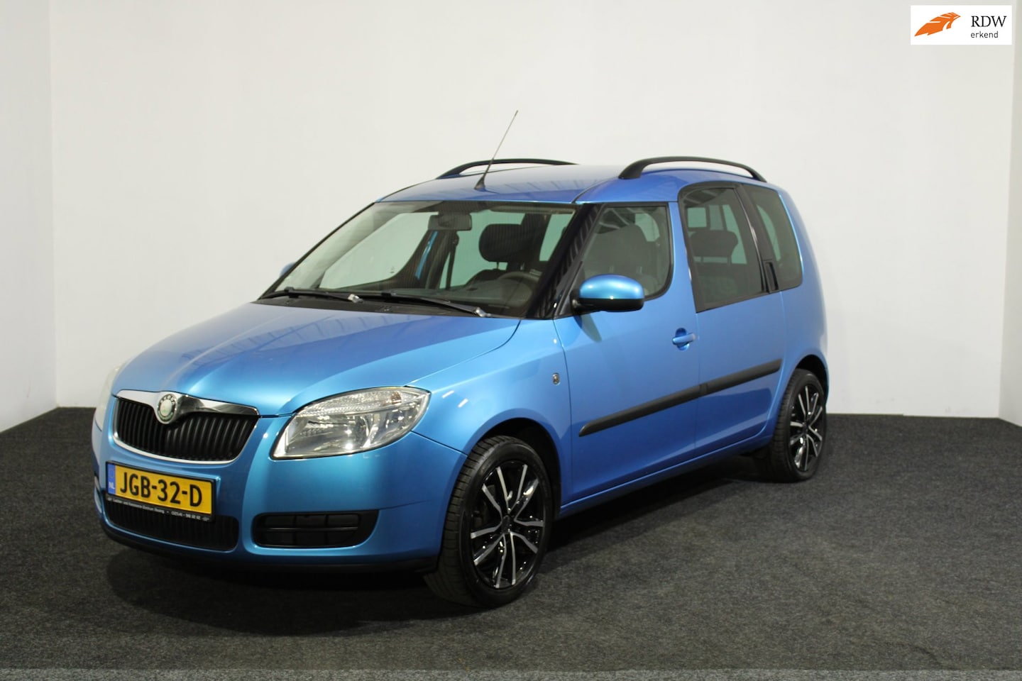 Skoda Roomster - 1.4-16V Tour | MPV | Blauw | Handgeschakeld | Airco | Dakrails |Trekhaak|Stoelverwarming|N - AutoWereld.nl