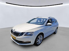 Skoda Octavia Combi - 1.5 TSI Greentech Business Edition Trekhaak | Navi | LED | Leer/stof | LMV 17" | NL auto |