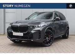 BMW X5 - xDrive50e M Sport / Trekhaak / Panoramadak Sky Lounge / Comfortstoelen / Comfort Access /