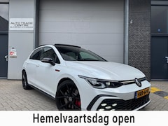 Volkswagen Golf - 2.0 TSI GTI [ Pano | IQ.Light | H&K | 19" | Dodehoek | Draadloos laden]