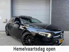 Mercedes-Benz A-klasse - 250 Premium Plus Edition [Pano | Burmester | Sfeerverlichting | Achteruitrijcamera]