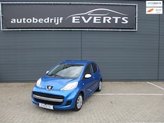 Peugeot 107 - 1.0-12V XS Airco 92385 Km met afgestempelde boekjes compleet speciale uitvoering nu scherp