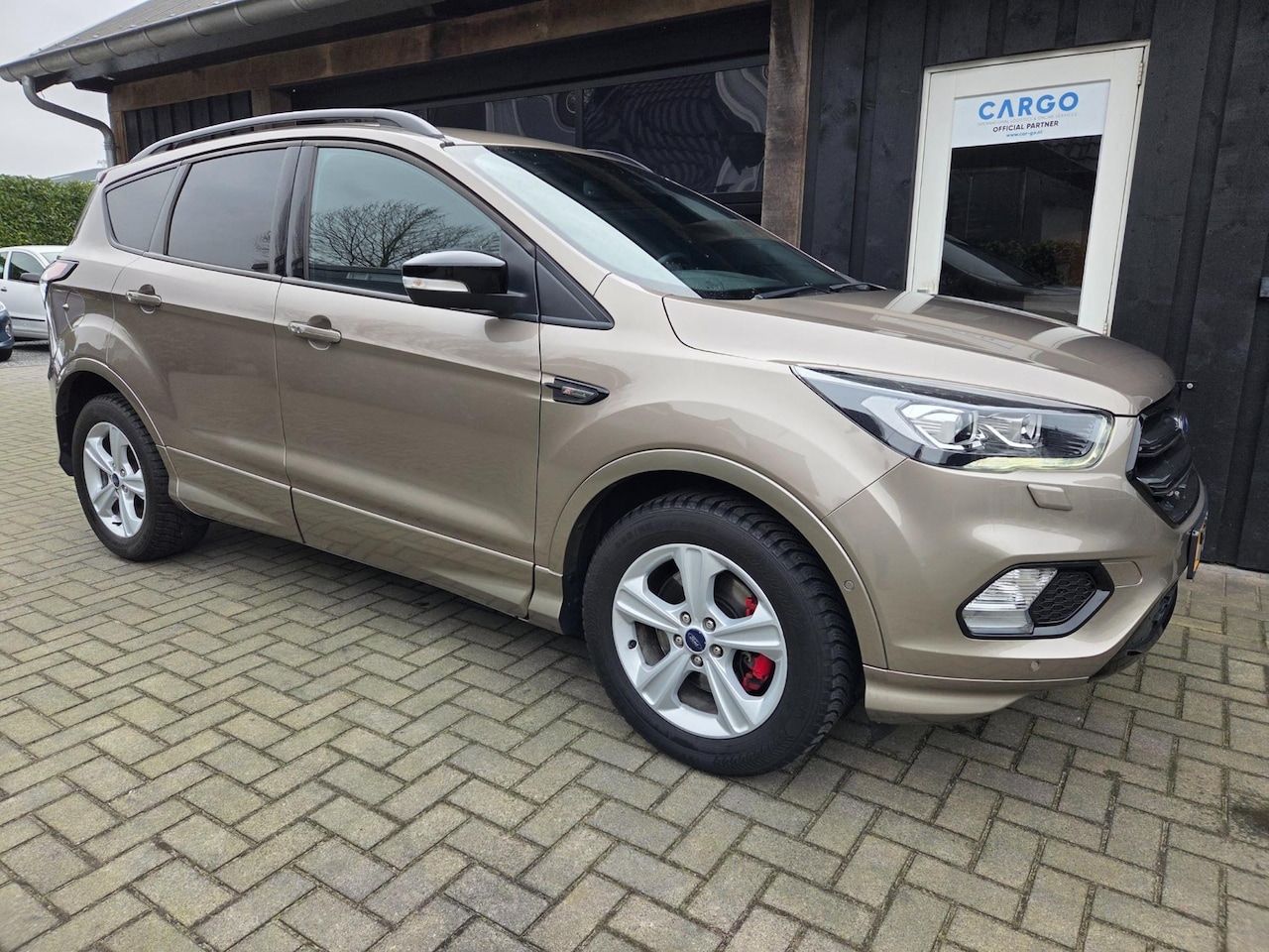 Ford Kuga - 1.5 EcoBoost ST-Line 1.5 EcoBoost ST-Line - AutoWereld.nl