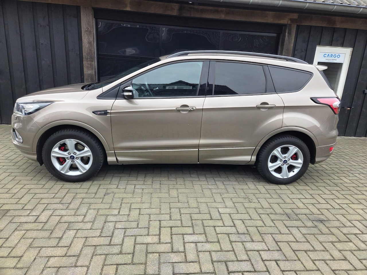 Ford Kuga - 1.5 EcoBoost ST-Line 1.5 EcoBoost ST-Line