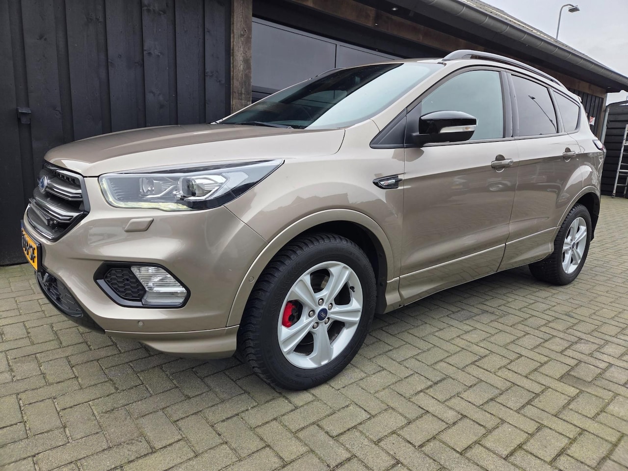 Ford Kuga - 1.5 EcoBoost ST-Line 1.5 EcoBoost ST-Line