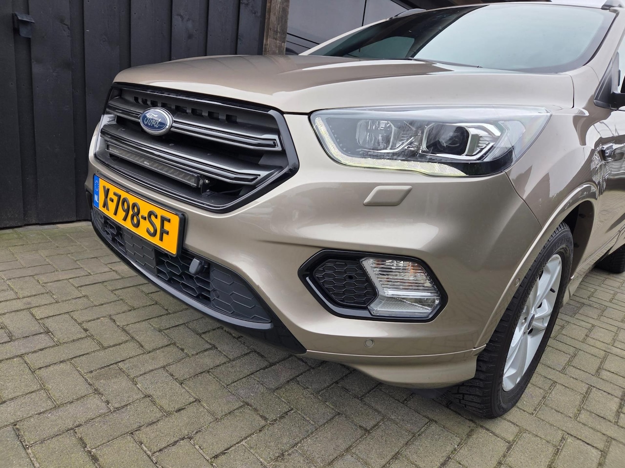 Ford Kuga - 1.5 EcoBoost ST-Line 1.5 EcoBoost ST-Line