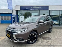 Mitsubishi Outlander - 2.0 PHEV Instyle+ | PANODAK | LEER | NAP | 1E EIGENAAR