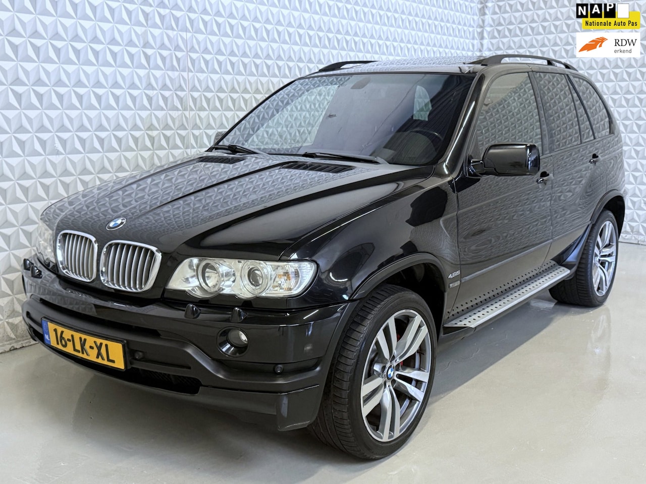 BMW X5 - 4.6is Orig.NL-AUTO/Schuifdak/TREKHAAK (2003) - AutoWereld.nl