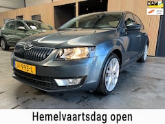 Skoda Octavia - 1.0 TSI Greentech Ambition Business Automaat|Navi|PDC|NAP|APK