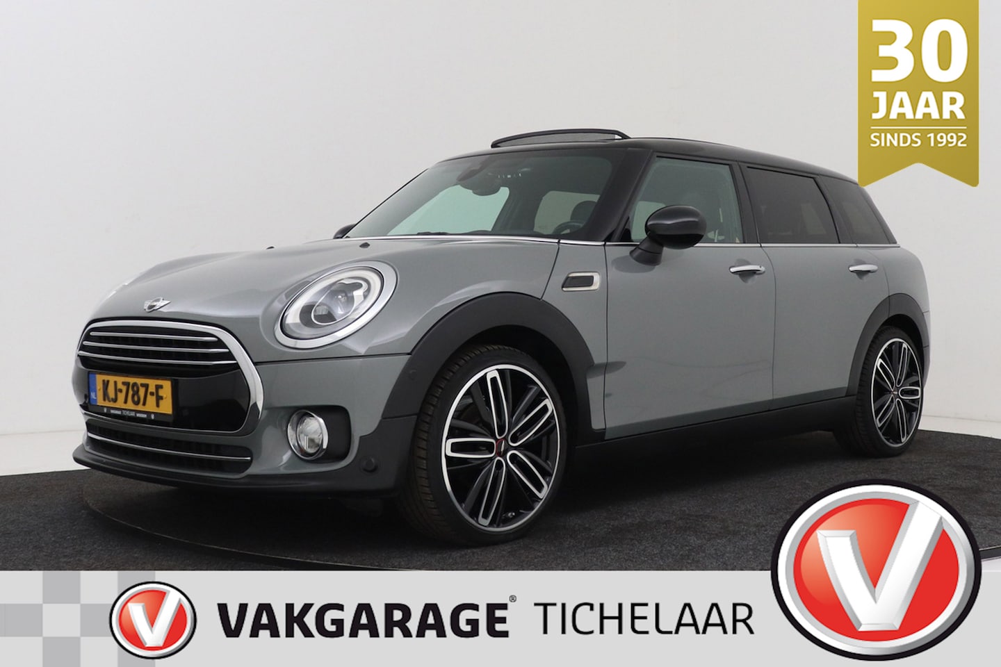 MINI Clubman - Mini 1.5 Cooper | Panoramadak | Org NL | Leer | Sportstoelen | Head-Up | Stoelverwarming | - AutoWereld.nl