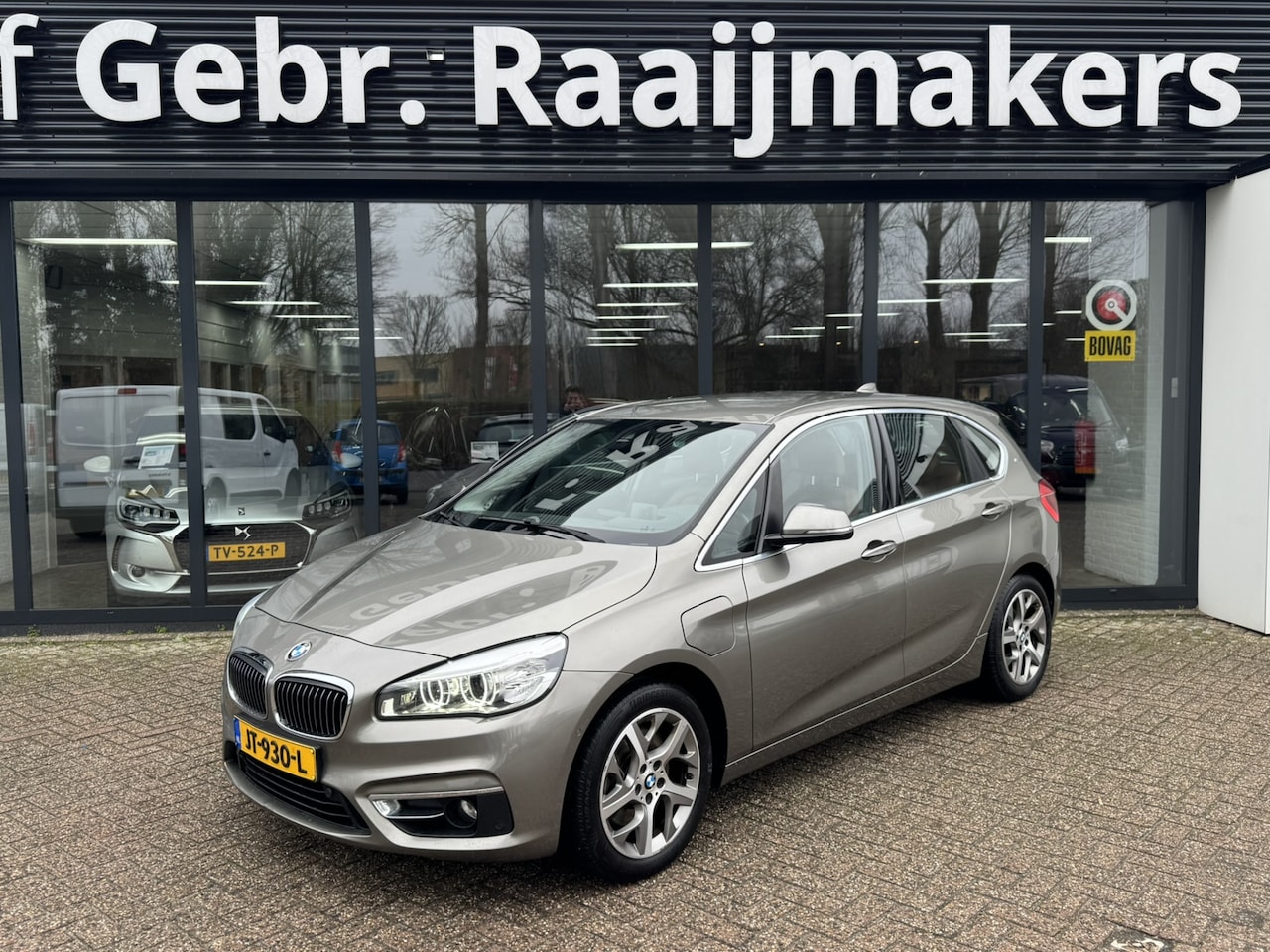 BMW 2-serie Active Tourer - 225xe High Executive*Leder*Navi*EXPORTPRIJS* - AutoWereld.nl