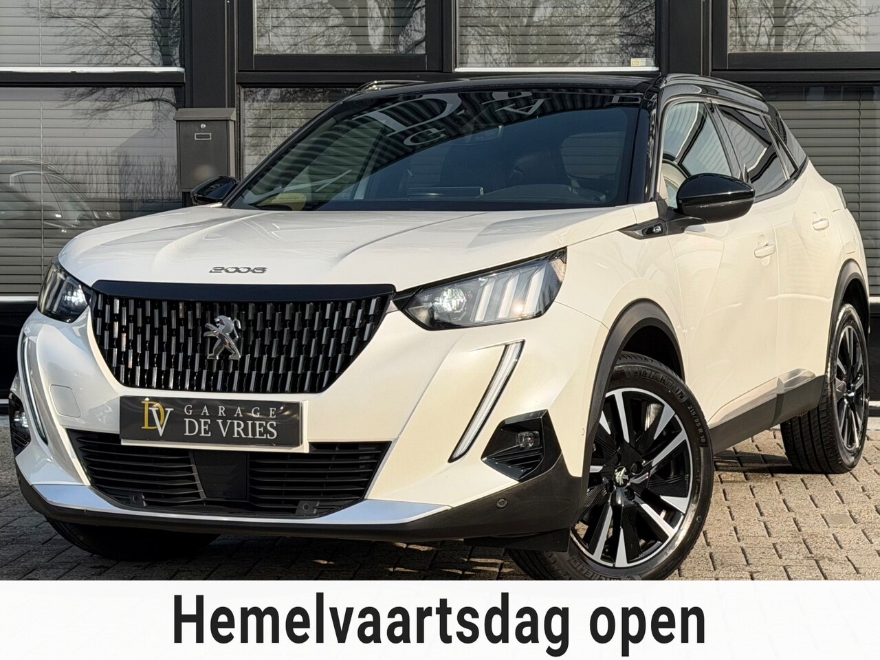 Peugeot 2008 - 1.2 PureTech GT Aut ACC Focal Massage Full Option Garantie - AutoWereld.nl